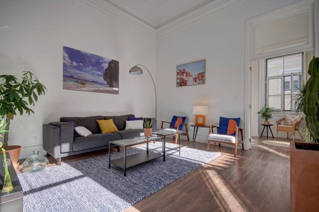Unique Sao Bento Apartment Ideal For A Group Lisboa Exterior foto