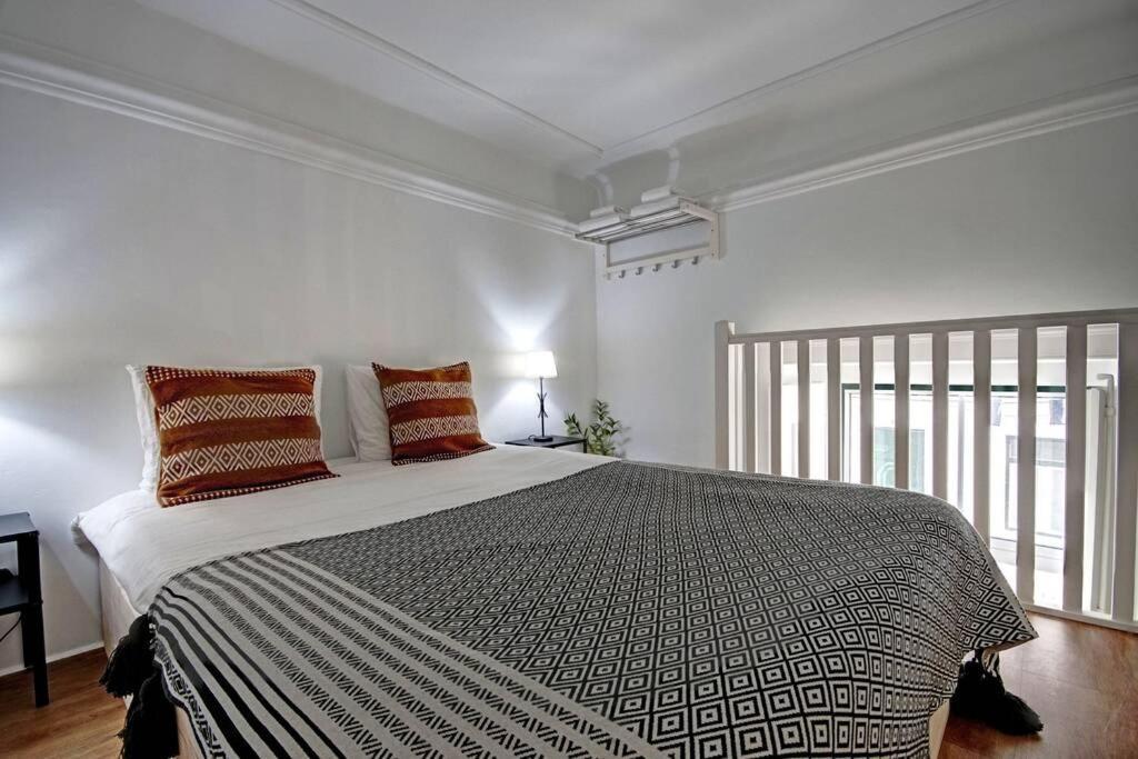 Unique Sao Bento Apartment Ideal For A Group Lisboa Exterior foto