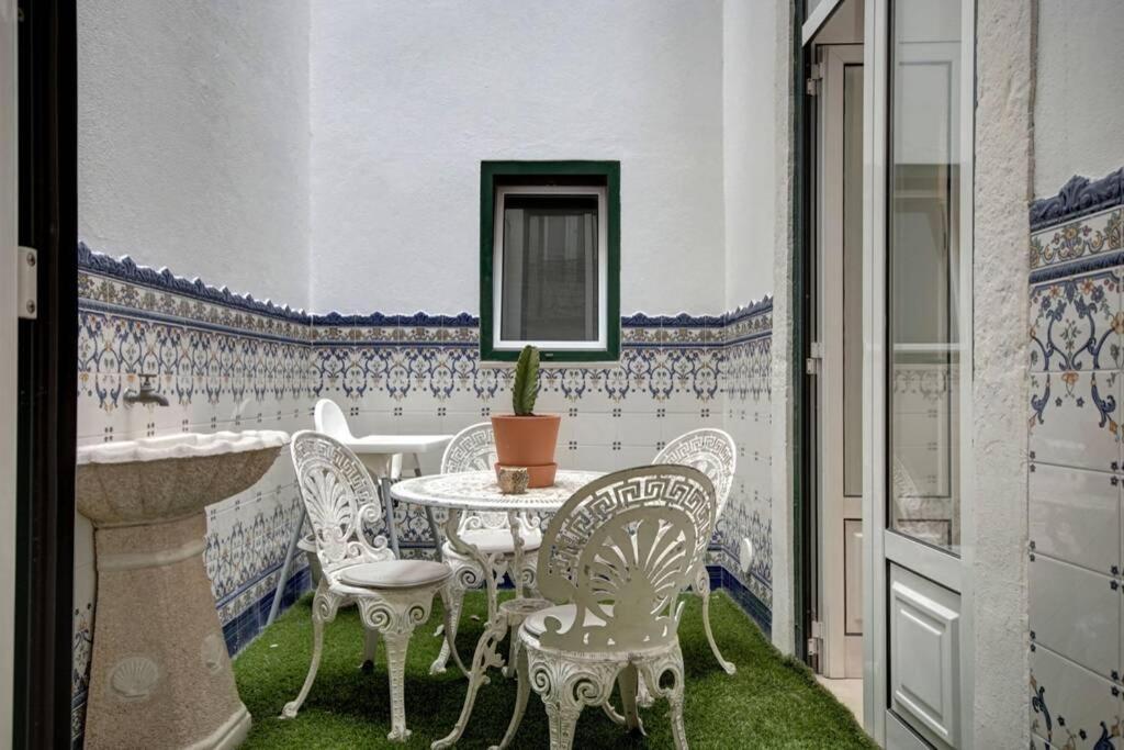 Unique Sao Bento Apartment Ideal For A Group Lisboa Exterior foto
